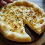 Pyszne chaczapuri – gruziński chlebek serowy, który oczaruje
