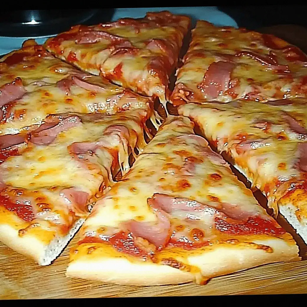 Superrychła pizza z pánve: Pyszna w 15 minut!